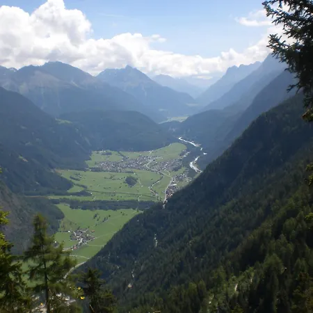 Ferienwohnung Familie Höfler * Längenfeld